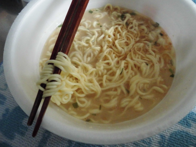 マルタイ 味よか隊 とんこつラーメン博多 口コミ