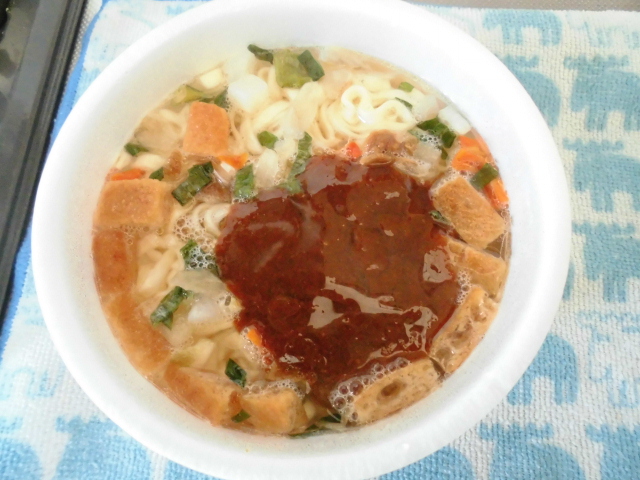 マルちゃん カップ麺 豚汁うどん 口コミ